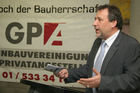 (C) Fotodienst/Anna Rauchenberger - 09.01.2008 - Wien - Die Wohnbauvereinigung für Privatangestellte (WBV-GPA) feierte heute gemeinsam mit der Baufirma und allen Arbeitern die Dachgleiche in der Quellenstraße 48 im 10. Wiener Gemeindebezirk. FOTO: Mag. Michael Gehbauer (GF der Wohnbauvereinigung für Privatangestellte).