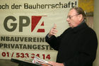 (C) Fotodienst/Anna Rauchenberger - 09.01.2008 - Wien - Die Wohnbauvereinigung für Privatangestellte (WBV-GPA) feierte heute gemeinsam mit der Baufirma und allen Arbeitern die Dachgleiche in der Quellenstraße 48 im 10. Wiener Gemeindebezirk. FOTO: WBV-Stiftungsvorstand Walter Zwiauer