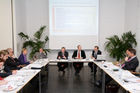 (c) fotodienst / Anna Rauchenberger - Wien, am 28.01.2010 -  Heute lud das Kur- und Rehabilitationszentrum Klinik Pirawarth zu einem hochkarätig besetzten Round Table im Forum Mozartplatz, bei dem die aktuelle Situation sowie die Zukunft von Neuro-Rehabilitation von Experten und Journalisten lebhaft diskutiert wurde.