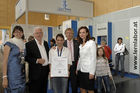 Der Gewinner des I.M. Austria Messe-Foerderpreises 2007 steht fest!Anlaesslich der Intertech, Messe Dornbirn von 3.-5.Mai fand am Samstag, 5.5. die diesjaehrige Preisverleihung statt. Mag. Bruno Bereuter und sein Lernlabor erhalten den Preis im Gesamtwert von Euro 20.000.- fuer ihren ersten Messeauftritt. Bild v.l.: Prok. Margit Hinterholzer, Messe-Dir. Roland Falger, Mag. Bruno Bereuter,Leslie P.C. Zech, Birgit Hölzl-Zech mit Tochter