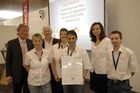 Der Gewinner des I.M. Austria Messe-Foerderpreises 2007 steht fest!Anlaesslich der Intertech, Messe Dornbirn von 3.-5.Mai fand am Samstag, 5.5. die diesjaehrige Preisverleihung statt. Mag. Bruno Bereuter und sein Lernlabor erhalten den Preis im Gesamtwert von Euro 20.000.- fuer ihren ersten Messeauftritt. Bild v.l.: Leslie P.C.Zech, Jasmine Breitenberger, Messe Direktor Roland Falger, Elisabeth Breuss, Bruno Bereuter, Birgit Hoelzl Zech und Markus Stecher