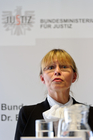 Bürogebäude Bruck/Mur: Vorzeigeprojekt für energieeffiziente Sanierungen. Foto: Beatrix Karl, Bundesministerin für Justiz