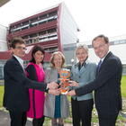  Eröffnungsfeier BORG Salzburg Foto LMZ/Neumayr/MMV 12.04.2013 Landeschulratspräsident Herbert Gimpl, Landeshauptfrau Mag. Gabi Burgstaller,  Direktorin Siegrun König, BM Claudia Schmid und DI Wolfgang Gleissner: