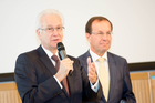  (c) fotodienst / Anna Rauchenberger - Wien, am  23.09.2013 - Eröffnung der Bernhard Gottlieb Universitätszahnklinik nach Neubau bzw. Generalsanierung. FOTO v.l. Univ.-Prof. Dr. Wolfgang SCHÜTZ, Rektor - Medizinische Universität Wien, DI Wolfgang GLEISSNER, Geschäftsführer der Bundesimmobiliengesellschaft m.b.H.: