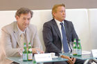 Lactobacillus reuteri Protectis, die natürliche probiotische Nahrungsergänzung. Foto v.li.na.re: Prim.Dr.Christian Sebesta (Ärztl. Direktor - SMZ Donauspital); Helmut Essl (CEO)