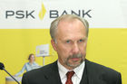 (C) Fotodienst/Anna Rauchenberger - 15.10.2007 - Wien - Aus P.S.K. wird PSK BANK: Bankdienstleistungen und aktiver Kundenservice stellen künftige Schwerpunkte dar. FOTO: Dr. Ewald Nowotny (Generaldirektor BAWAG PSK)