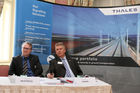 (C) fotodienst/Anna Rauchenberger - Wien 07.02.2008  - Thales Rail Signalling Solutions: Innovative Eisenbahn-Lösungen für sicheren Transport auf Europas Schienen. FOTO v.l.: Klaus Wustrack (Vice President Communications, Security Solutions & Services, Paris), DI Dr. Alfred Veider (GF der Thales Rail Signalling Solutions GesmbH, Wien).