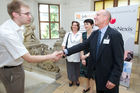 (c) fotodienst / Anna Rauchenberger - Wien, am 10.06.2010 -  Der Verlag Lexis Nexis lud heute ins Palais Schönborn in der Laudongasse zum Sommerfest. Nach kurzer Begrüßung konnten sich die rund 300 Gäste im Garten bei Erfrischungen und Snacks stärken.