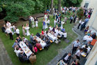 (c) fotodienst / Anna Rauchenberger - Wien, am 10.06.2010 -  Der Verlag Lexis Nexis lud heute ins Palais Schönborn in der Laudongasse zum Sommerfest. Nach kurzer Begrüßung konnten sich die rund 300 Gäste im Garten bei Erfrischungen und Snacks stärken.