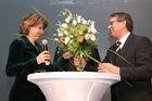 (C) fotodienst/Anna Rauchenberger - Wien, 20.3.2009 - Heute feierte die KBA-Mödling AG in Anwesenheit hochrangiger Ehrengäste aus Politik und Wirtschaft sowie führender Repräsentanten der deutschen Muttergesellschaft Koenig & Bauer AG (KBA) ihr 160-jähriges Firmenjubiläum im Technischen Museum Wien. Gleichzeitig wurde auch ein Führungswechsel gefeiert. FOTO v.l.: Dr. Gabriele Zuna-Kratky, Direktorin des Technischen Museum Wien, Vorstandsvorsitzender KommR Wolfgang Schischek, KBA-Mödling