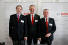 Robert Bosch AG: Jahrespressekonferenz 2010 der Bosch-Gruppe in Österreich
(C) fotodienst, Martina Draper
Foto: vlnr:  Robert Kordik, Robert Bosch AG, Karl Strobel, Robert Bosch AG, Ernest Fiedler, Robert Bosch AG