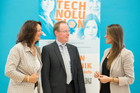  (c) fotodienst / Anna Rauchenberger - Wien, am 06.10.2015 – PK Frauen in der Technik in Österreich: Leichter Aufschwung – fehlende Dynamik. „Technolution“ zeigt Role Models. FOTO v.l.: Carina Felzmann, Cox Orange Marketing und PR und Veranstalterin des Technolution Herbstkongresses, FH-Prof. DI Dr. Fritz Schmöllebeck, Rektor FH Technikum Wien, Angelika Droisner, FIT Botschafterin und freie Mitarbeiterin im Büro für Gleichstellung und Frauenförderung, TU Graz: