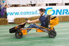 (c) fotodienst / Anna Rauchenberger - Wien, am 26.09.2010 - Nach der gelungenen Premiere im Vorjahr glühten auch am Sonntag dem 26. September 2010 beim 2. Conrad Akkurace wieder die Akkuschrauber. 48 Teams waren im Wiener Ferry Dusika Stadion am Start und alle hatten eines gemeinsam: Der Antrieb ihres Renngefährtes erfolgte über höchstens 2 extrastarke Original-Toolcraft-Akkuschrauber. Das Ziel war es, den Akkuschrauber-betriebenen Boliden unfallfrei und möglichst schnell durch den Achter-Rundkurs zu bringen. Eine Promi-Jury bewertete die Perfomance der Teams
