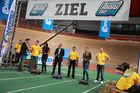 Conrad Electronic lud zum 1. Akkurace ins Ferry Dusika Hallenstadion und der Besucheransturm übertraf alle Erwartungen. 32 Teams ritterten in verschiedenen Kategorien um den Sieg. Beim Bau und Design der Rennflitzer waren seitens des Veranstalters fast keine Grenzen gesetzt. Lediglich der Antrieb durfte durch 2 extrastarke Akkuschrauber von Toolcraft erfolgen. Die Bandbreite der Rennschüsseln war enorm: Die Zuseher feuerten die Fahrer
umgebauter Fahrräder, Trikes, GoKarts & Co. an. Im Doppel KO-System jagten die Teilnehmer durch den Rundkurs. Die Ergebnisse und alle Infos zum Event finden Sie unter www.akkurace.at!
Foto: vlnr: Matthias Folkmann, Regina Kail,  Harry Raithofer, Larissa Marolt