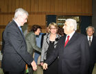 (C)fotodienst/Katia Christodoulou; Bild  rechts: President of the Republic, Mr Demetris ChristofiasIm Rahmen des European Year of Volunteering (EYV) macht die EYV-Tour 2011 vom 4. bis zum 6. April 2011 Station in Nicosa, Zypern. Heute kommt auch der President der Republik, Mr Demetris Christofias um allen Volunteeren zu ihrer Arbeit zu gratulieren.