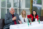 (c) fotodienst / Johannes Brunnbauer | Präsentation des 'T-Mobile Umwelt- und Nachhaltigkeitsfonds' 
Im Bild.vlnr.:
Helmut Pöchlaner, Sascha Walleczek und Monika Langthaler