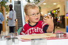  (C) fotodienst.at / Anna Rauchenberger - Wien, am 08.12.2011 - backWERK Im Donauzentrum hatten heute die kleinen Gäste die Möglichkeit, köstliche Kekse in lustigen Formen zu backen.: