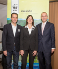 Allianz und WWF starten nachhaltigen Finanzmarkt in Österreich. Im Bild (v.l.n.r.): Armand Colard, Leiter des Bereichs Sustainable Finance bei WWF Österreich; WWF-Österreich-Chefin Andrea Johanides; Wolfram Littich, CEO Allianz Österreich