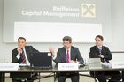 (c) fotodienst/Anna Rauchenberger - Wien, am 05.12.2012 – Raiffeisen Capital Management Jahrespressekonferenz Fondsindustrie schafft 2012 den Turnaround – erstmals seit 2006 wieder Nettomittelzuflüsse. FOTO v.l.: Mag. Gerhard Aigner, Geschäftsführer, Dr. Mathias Bauer, Vorsitzender der Geschäftsführung, Mag. (FH) Dieter Aigner, Geschäftsführer, Raiffeisen Capital Management: