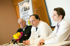 Sparpläne des Rektors der MUW Mediziner sind zu Kampfmaßnahmen entschlossen.Betriebsversammlung.(C) fotodienst, Martina Draper.Foto: vlnr: Dr. Ingwald Strasser, stellvertretender Vorsitzender, Dr. Thomas Szekeres, Vorsitzender des Betriebsrates, Dr. Martin Andreas