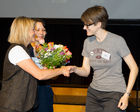  (c) fotodienst/Anna Rauchenberger - Wien, am 01.05.2012 – Die SozialMarie, ein Preis, der soziale Innovation auszeichnet, wurde heuer zum achten Mal  von der Unruhe Privatstiftung vergeben. Auch diesmal bewarben sich Teilnehmer aus Österreich sowie aus dem benachbarten Ausland um den begehrten Preis. FOTO Übergabe von Urkunden und Blumen an die Gewinner der 1000-Euro-Preise: