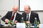(c)fotodienst/ Sarah- Maria Kölbl, Wien am 12.12.12, im Bild: v.l.n.r.: Johann Lorenz- Pressesprecher, Peter Zanoni- Geschäftsführer Concord Card Casino