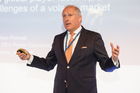 Nach einer optimistischen Keynote zur Digitalisierung von GE Power Conversion CEO Stephan Reimelt diskutierte eine hochkarätige Podiumsrunde auf dem Deutschen Investor Relations Kongress (DIRK) über die Aussichten einer Börsenfusion von Frankfurt und London, mit durchaus unterschiedlichen Ansichten. 