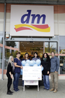 Die dm Filiale Feldkirchen veranstaltete einen Flohmarkt zugunsten ihres (miteinander)-Projekts SOLINA. Auf die Kunden warteten tolle Produkte aus dem dm Sortiment. Der Erlös kam gänzlich SOLINA zugute. 
Im Zuge dessen wurde SOLINA, von dm -Drogeriemarkt auch ein Scheck in Höhe von 8.000 Euro überreicht. Die Freude war groß.