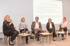 Der Travel Industry Club Austria lud zu einer Diskussion über die Vor- und Nachteile ökologischen und sozialen Handels (CSR) ins Hotel Le Meridien. V.l.n.r. Eva Buzzi (Rail Tours Touristik), Marion Stemmler (Accor Hotels), Wilfried Seywald (Moderation), Kerstin Dohnal (Destination: Development) und Karin Huber-Heim (csr and communication).