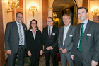 Der Travel Industry Club Austria diskutierte im Palais Todesco über die gesetzlichen Anforderungen an den nachhaltigen Einsatz von Ressourcen im Reinigungsgewerbe. Im Bild: Dr. Alexander Bilasch, GF der Reinigungsfirma Blitz-Blank, Mario Reichel, Christian Fleischer, Philipp Pelz.