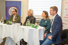 Der Travel Industry Club diskutierte im Wiener Steigenberger Hotel Herrenhof die fehlende Einbindung von Praktikern in den Gesetzgebungsprozess. Im Bild v.l.n.r. Sepp Schellhorn (NEOS), Rudolf Tucek (The Cube Hotels), RA Simone Schmutzer, Mario Riederer (Prodinger Tourismusberatung). 