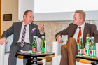 Der Travel Industry Club Austria diskutierte am Vorabend der Ferien-Messe Wien über die Faszination von Alpenreisen und Kreuzschifffahrten. Im Bild: Hapag-Lloyd Cruises-Chef Karl J. Pojer, TIC-Präsident Harald Hafner.
