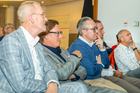 Fünf Unternehmen traten am 25. September 2019 im Wiener Modul zum Pitch im Rahmen der zweiten Travel Industry Start-up Night 2019 an. Im Bild: NextFloor-Geschäftsführer Thomas Bodmer mit TIC-A Präsident Harald Hafner und VIR-Vorstand Michael Buller.