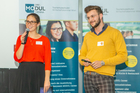 Fünf Unternehmen traten am 25. September 2019 im Wiener Modul zum Pitch im Rahmen der zweiten Travel Industry Start-up Night 2019 an. Im Bild: Triply-Geschäftsführer Sebastian Tanzer mit TIC-Projektleiterin Jannicka Göbel.