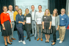 Fünf Unternehmen traten am 25. September 2019 im Wiener Modul zum Pitch im Rahmen der zweiten Travel Industry Start-up Night 2019 an. Die Finalisten der Travel Industry Start-up Night 2019 im Wiener Modul. Im Bild (v.l.n.r.): Project Manager Jannika Göbel, Armin W. Rainer (playTRACKS), Sebastian Tanzer (Triply), Heide Pichler-Herritsch, Patricia Prodinger (Welcome Places), TIC-Präsident Harald Hafner, Christoph Berdenich (Autobus-Angebot.com), Ronja Scherzinger (FashionTouri), VIC-Vorstand Michael Buller