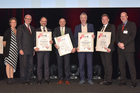 Im Linzer Design Center wurden am Mittwoch abend die Assekuranz Award Austria (AAA) Preisträger 2018 ausgezeichnet. Im Bild: Martin Winkel Merkur, Arno Schuchter Generali, Gerhard Heine Städtische, Peter Humer UNIQA.