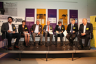V.l.n.r.: Christoph Kulterer (Industriellenvereinigung Kärnten), Univ.Prof. Dr. Verena Winiwarter (Umwelthistorikerin), Hassan Baroud (Autor), Dr. Peter Fritz (ORF-Korrespondent), Mag. Dr. Franz Prettenthaler (Risikoökonom Joanneum Research), Univ.Prof. Dr. Karl Steininger (Volkswirt Uni Graz), Rolf Holub (Umweltlandesrat Kärnten)