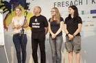 Ein Poetry Slam zum Thema Freiheit markierte den Abschluss der Europäischen Toleranzgespräche 2017 im Kärntner Bergdorf Fresach. Im Bild v.l.n.r.: Estha Sackl, Gerhard Pleschberger, Patricia „Trisha“ Radda und Sabrina Öhler.