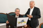 Im Bild: Dr. Heinz Fischer (Bundespräsident aD.) und Dr. Hannes Swoboda (Präsident Denk.Raum.Fresach)
