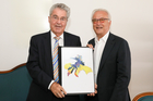 Im Bild: Dr. Heinz Fischer (Bundespräsident aD.) und Dr. Hannes Swoboda (Präsident Denk.Raum.Fresach)