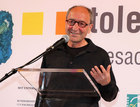 Der in Köln lebende türkische Autor Dogan Akhanli wurde am Donnerstag bei der Eröffnung der Europäischen Toleranzgespräche 2018 mit dem Europäischen Toleranzpreis des Österreichischen PEN-Club und der Stadt Villach für Demokratie und Menschenrechte ausgezeichnet. Im Anschluss fanden die ersten Diskussionspanels statt.