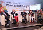Europäische Toleranzgespräche, Eröffnungstag am 6. Juni 2019 im Kärntner Bergdorf Fresach. Im Bild v.l.n.r. Kuratoriumspräsident Hannes Swoboda, Moderator Claus Reitan, England-Versteher Rüdiger Görner, die Autorin Sonia Boumad und der Autor Serafettin Yildiz.