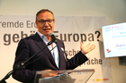 Der Wirtschatsforum der Europäischen Toleranzgespräche in Fresach befasste sich mit den Themen Ausverkauf von Grund und Boden die Folgen, Abwanderung und Digitalisierung als Chance für die Region. Im Bild: Der Handelsblatt-Journalist und Buchautor Hans-Jürgen Jakobs.