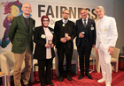 Die Macht der Sprache, die Kraft der Demokratie und das Thema Fairness & Gerechtigkeit in Bibel, Tora und Koran standen am Nachmittag des Europaforums auf dem Programm. Im Bild: Claus Reitan, Fatma Akay-Türker mit Gemeinderabbiner Schlomo Hofmeister, Manfred Sauer, Wilfried Seywald.