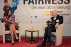 Das Wirtschaftsforum der Europäischen Toleranzgespräche in Fresach stand im Zeichen der Forderung nach mehr Fairness zur Bewältigung der Globalisierung. Im Bild: Nestlé-Ehrenpräsident Peter Brabeck-Letmathe mit ORF-Moderatorin Sonja Sagmeister.