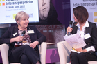Das Wirtschaftsforum der Europäischen Toleranzgespräche in Fresach war auch 2022 wieder hochkarätig besetzt. Im Bild: Marlies Krainz-Dürr (Pädagog. Hochschule Kärnten), ORF-Moderatorin Sonja Sagmeister-Brandner.