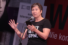 Mit dem traditionellen Poetry Slam wurden die Europäischen Toleranzgespräche 2022 Freitrag abend abgeschlossen. Neun Poet*innen traten an, im Bild: Christine Teichmann aus Graz.