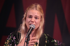 Mit dem traditionellen Poetry Slam wurden die Europäischen Toleranzgespräche 2022 Freitrag abend abgeschlossen. Neun Poet*innen traten an, das Finale entschied die Wienerin Katharina Wenty (im Bild)  für sich.