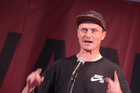 Mit dem traditionellen Poetry Slam wurden die Europäischen Toleranzgespräche 2022 Freitrag abend abgeschlossen. Neun Poet*innen traten an, im Bild: DaWastl.