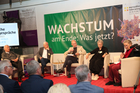 Europaforum der Toleranzgespräche am 25. Mai 2023. Im Bild v.l.n.r. Kuratoriumspräsident Hannes Swoboda, Franz Alt, Moderator Claus Reitan, Nachhaltigkeitsforscherin Christine Ax und Theologin Barbara Rauchwarter.